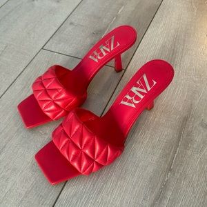 Sexy magenta Zara heels only worn once! Size 8